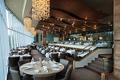 Stellar Vibe and Victuals at Vintana Restaurant