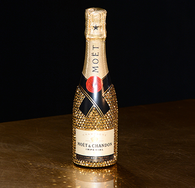 Toasting The Golden Gl​obes with Moët & Cha​ndon