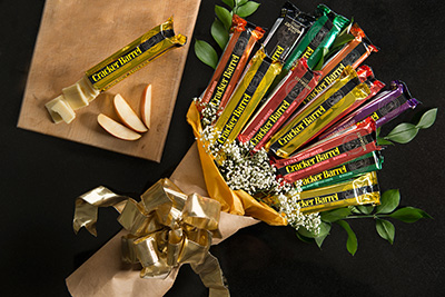 Cracker Barrel Cheese Gives Award-Worthy Moms Award-Winning Bouquets This Mother's Day