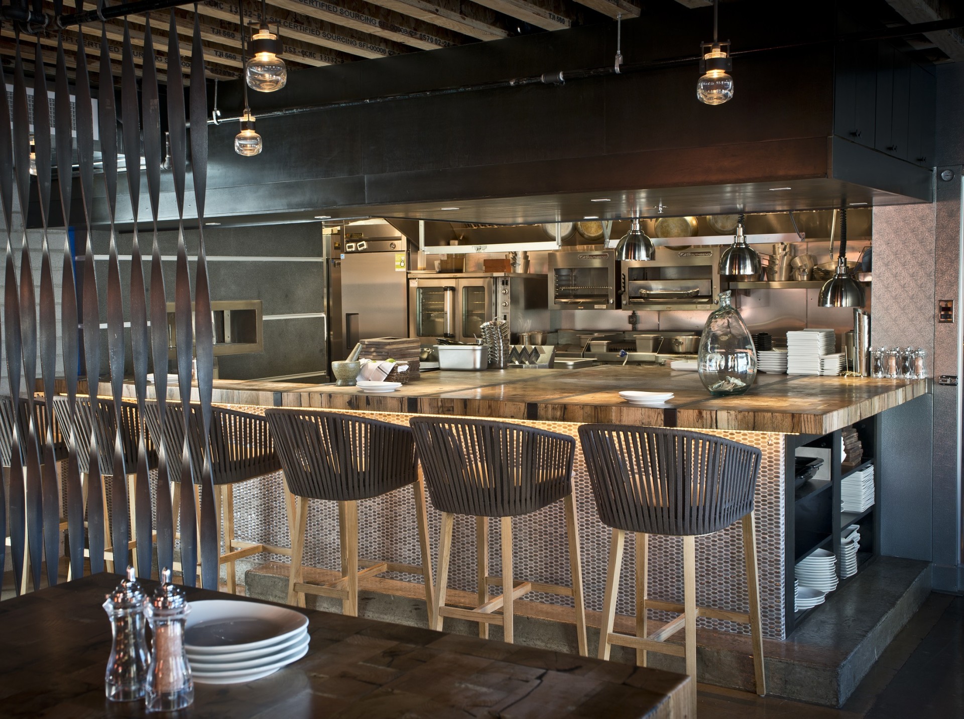 Chefs to the Max will Host ‘Sunday Supper’ at Chef Kerry Simon’s Carson Kitchen