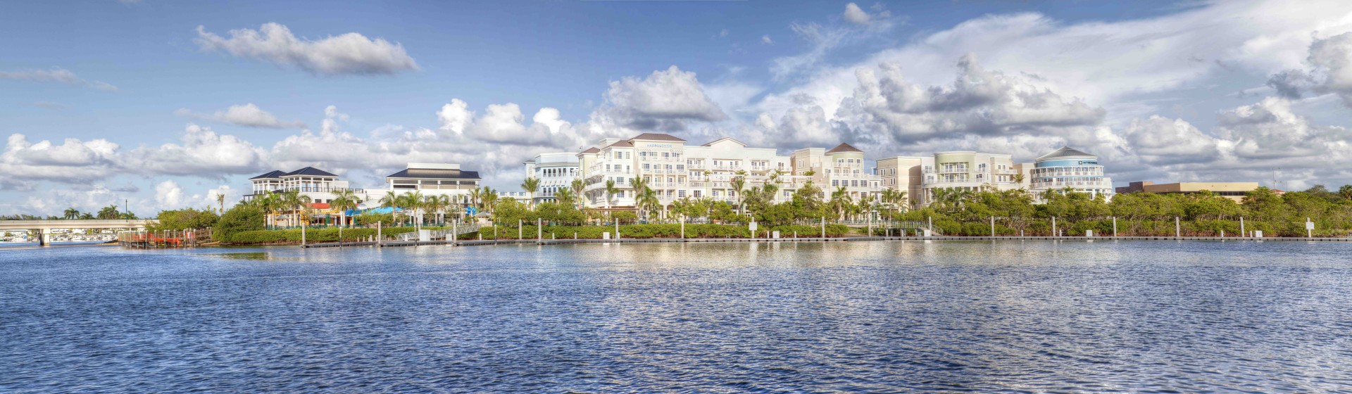 Harbourside Place of Jupiter Signs Restaurant Lease with The Woods Jupiter: Sports and Dining Club