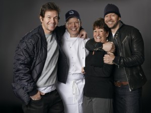 Wahlburgers_Mark, Paul, Alma and Donnie Wahlberg _Photo by Zach Dilgard
