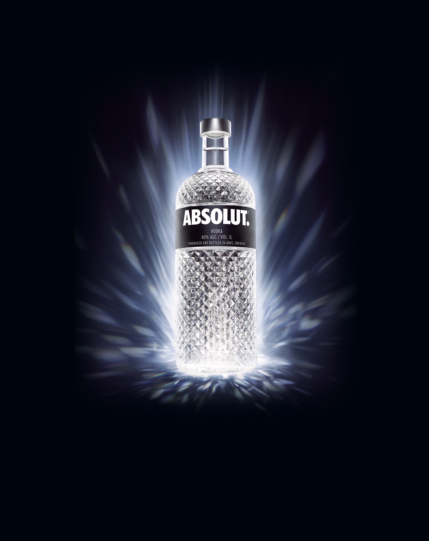 ABSOLUT® CONTINUES TO REIMAGINE NIGHTLIFE THROUGH SELF-EXPRESSION AND BOUNDARY-PUSHING REINVENTION