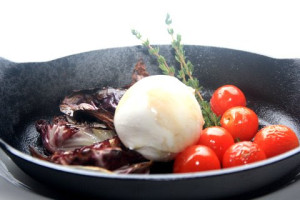 Wood fired radicchio (burrata, cherry tomatoes, balsamic reduction)
