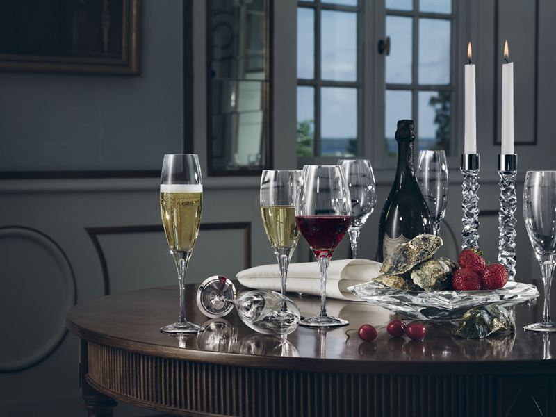 Platinum gilds the Intermezzo Air anniversary glass