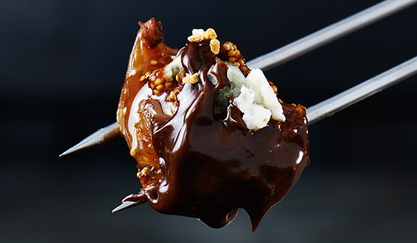 Food & Beverage Desserts Recipes: Chocolate Crème Anglaise