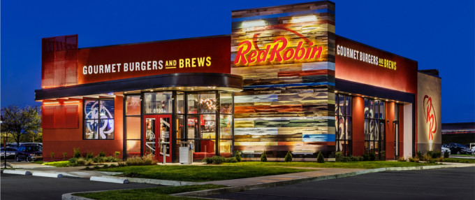 Red Robin Opens Burger Hotline for Top Grilling Holiday