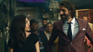 dos-equis-mos-interesting-man-in-the-world-airboat-commercial