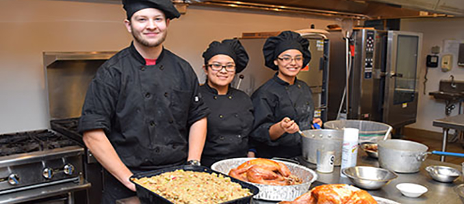 What do Leading Chefs Cook at Thanksgiving? Find out here