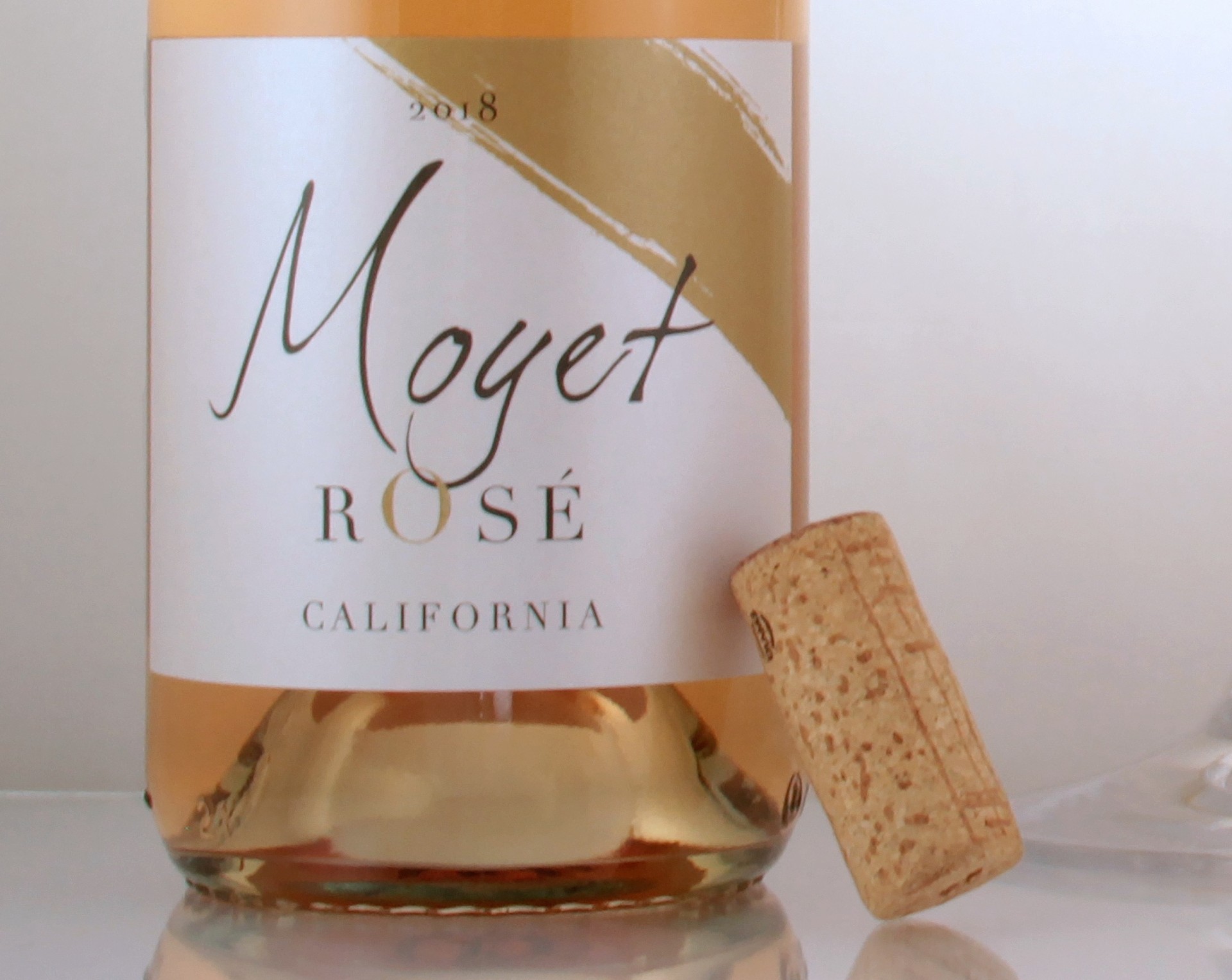 Moyet Rosé: A Wine Celebrating the Name