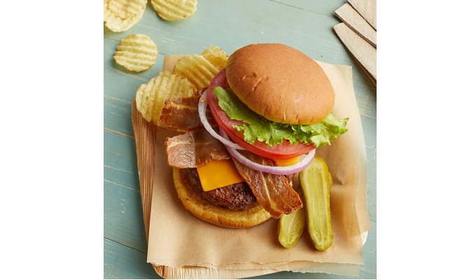 Sweet Earth® Launches Plant-Based Bac’n Cheezeburger in Foodservice, First Debuting in Partnership with The University of Massachusetts