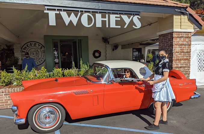 NEW CURBSIDE CARHOP IS THE LATEST TREND AT TWOHEYS RESTAURANT IN SOUTH PASADENA, CA