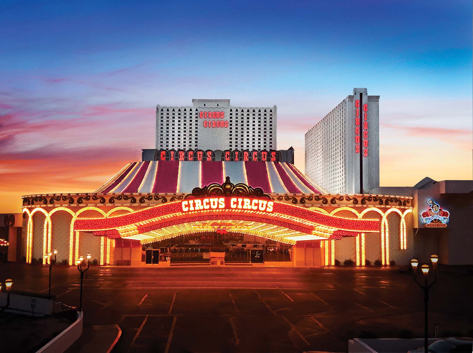 Iconic Las Vegas Buffet Reopens
