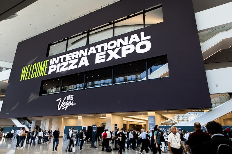 New Study Reveals Key Insights, Trends & Forecasts for the 2023 Pizza Industry