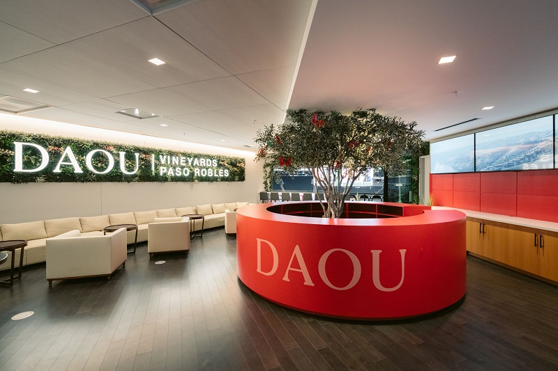 DAOU FAMILY ESTATES AND THE MILWAUKEE BUCKS ANNOUNCE NBA PARTNERSHIP WITH THE LAUNCH OF PRIVATE LOUNGE