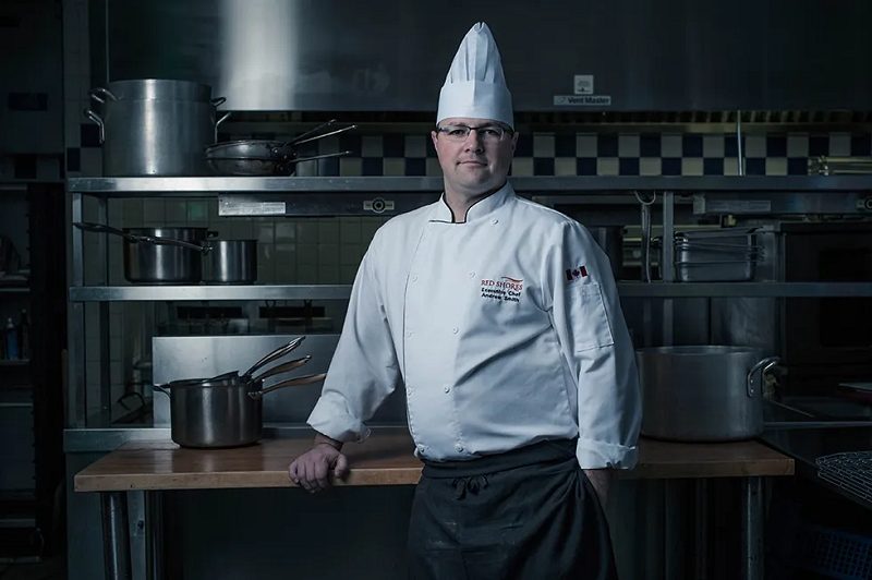 EXECUTIVE CHEF ANDREW SMITH APPOINTED TO LEAD THE KITCHEN AT RISTORANTE PER L'ORA AND BAR CLARA IN DOWNTOWN LOS ANGELESs