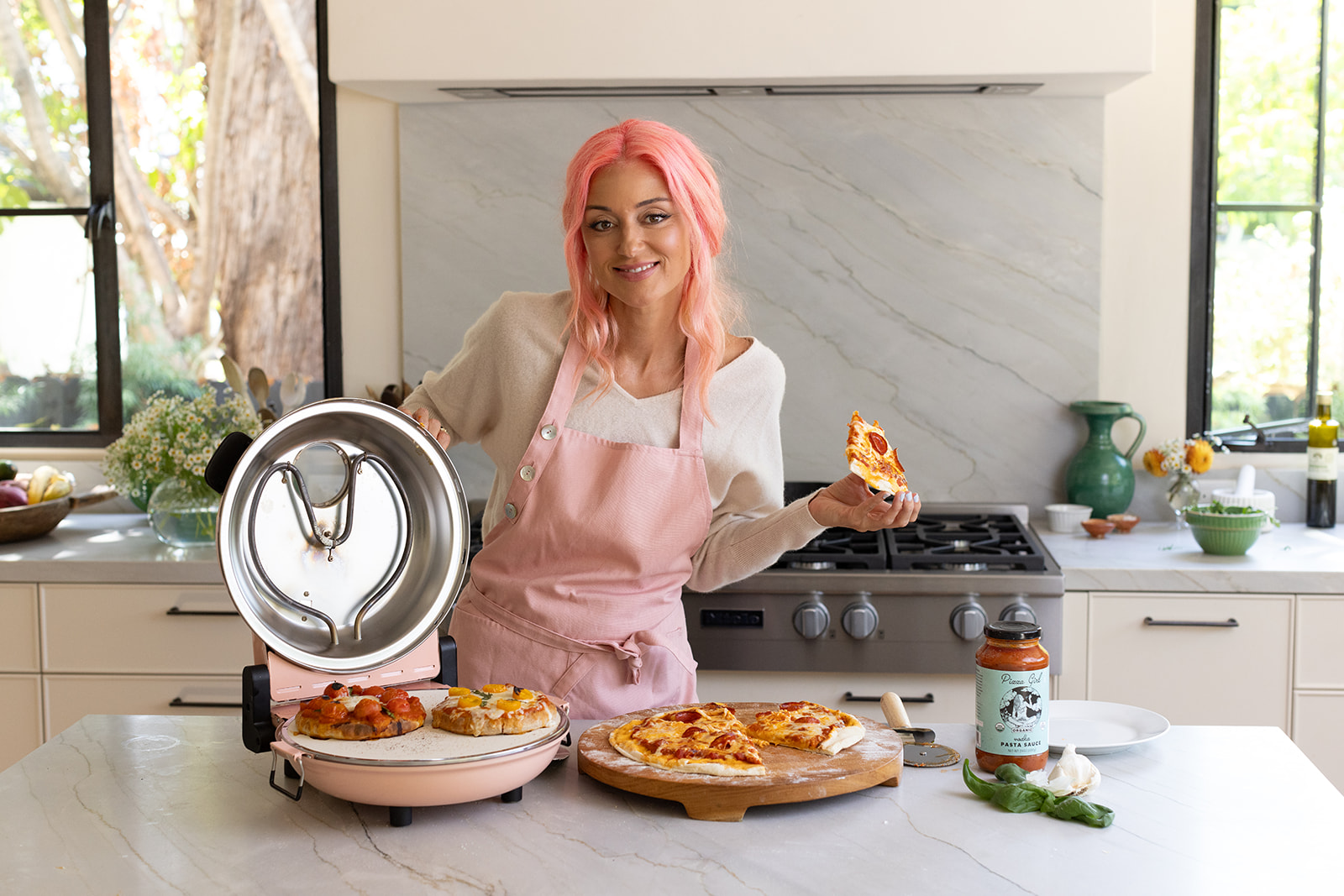 Gordon Ramsay Food Stars’ Finalist Caroline D’Amore Launches The Pizza Girl Pizza Grill, Portable Pizza Oven