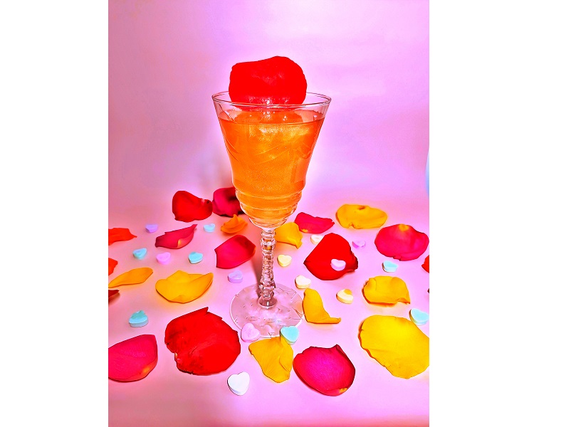 SMOKE LAB VODKA VALENTINE COCKTAIL SETS THE MOOD