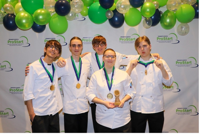 CRAWFORD TECH SWEEPS TOP SPOTS IN HIGH SCHOOL CULINARY COMPETITION