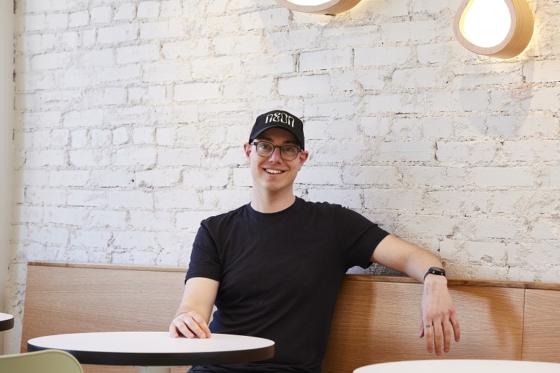 NEON GREENS OPENS IN THE GROVE