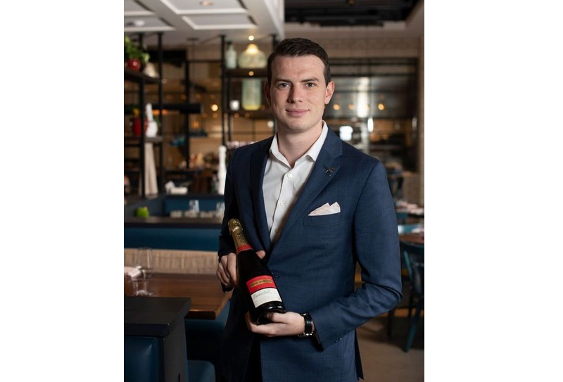 MAYOR'S TABLE WELCOMES NEW GENERAL MANAGER QUENTIN GRAVET