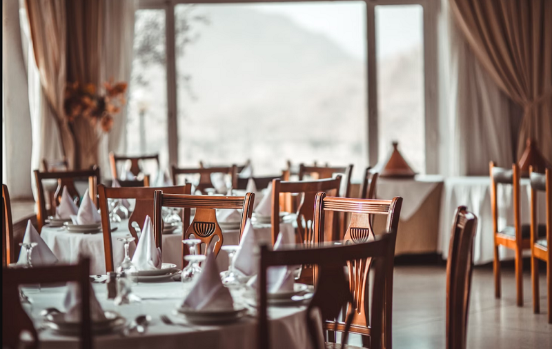 HOW TO LEAD YOUR ESTABLISHED RESTAURANT TO NEW HEIGHTS