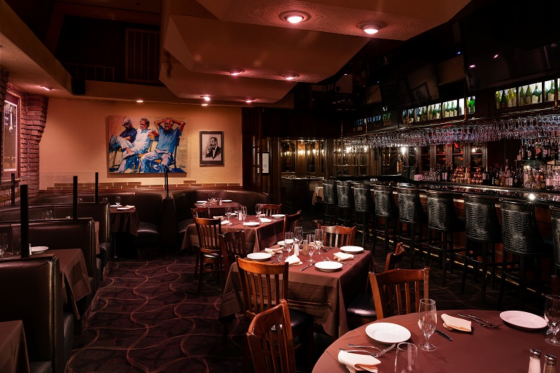 PIERO'S ITALIAN CUISINE SCORES BIG WITH SPECIALTY COCKTAIL INSPIRED BY HOMETOWN HOCKEY TEAM