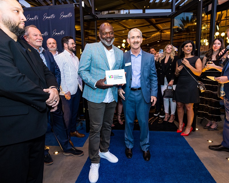 EMMITT'S VEGAS HOSTS SENSATIONAL GRAND OPENING PARTY