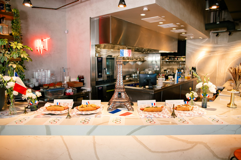 Mr. T restaurant and Pink's Hot Dog Collaborate to Celebrate the 2024 Olympics