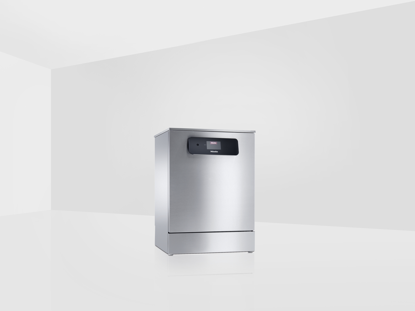 Elevating Glass Care Standards with Freshwater Dishwashers
