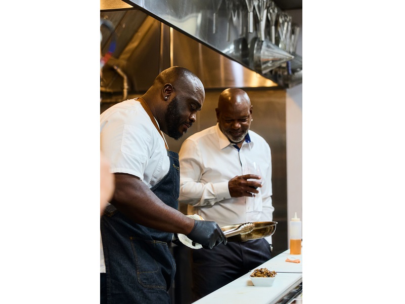 Kick Off the Football Season with the Ultimate Brunchgating Experience at Emmitt’s Vegas