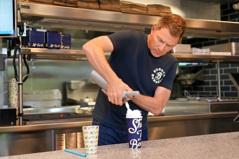 Bobby’s Burgers By Bobby Flay Introduces First-Ever Limited Time Menu Items