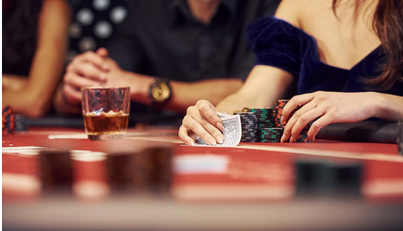 Pairing Classic Casino Games with the Perfect Drinks