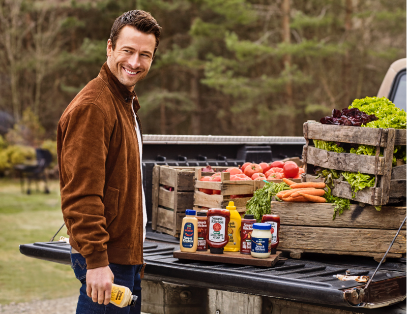 Glen Powell Brings Fresh Flavor to the American Pantry  with Smash Kitchen Organic Condiments