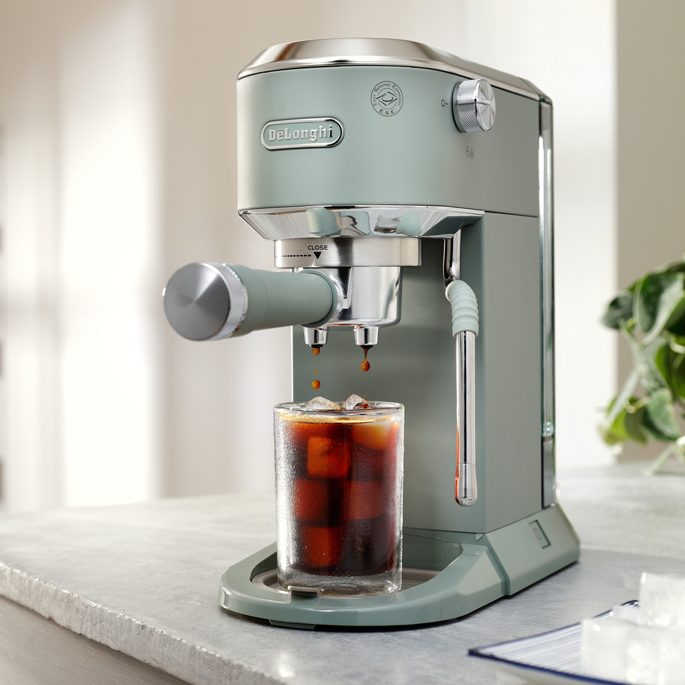 Enter De’Longhi’s latest innovation, the Dedica Duo