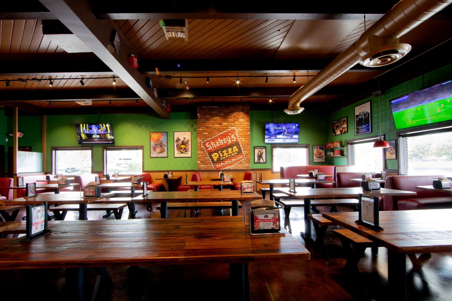 FROM NOSTALGIA TO NOW: SHAKEY'S REIMAGINES ITS FLAGSHIP RESTAURANT FOR A NEW ERA OF CONNECTION