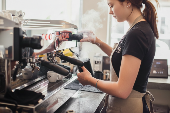 Food and Beverage Jobs That Fit College Life