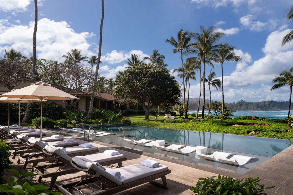 Ocean Front Bungalow Pool