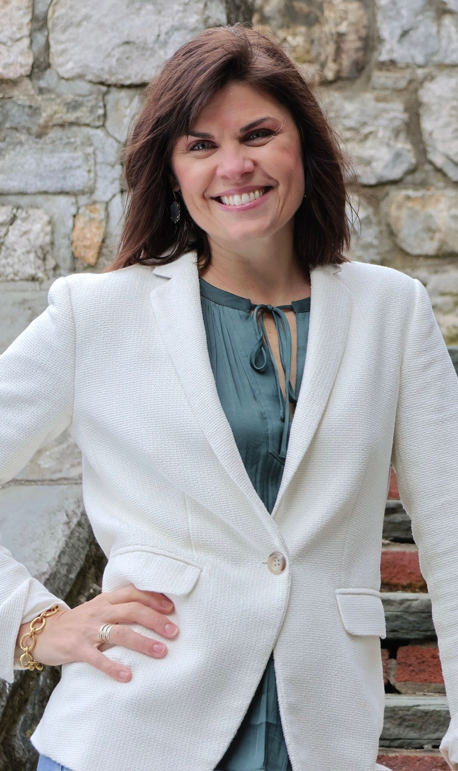 3- Alison Gavin