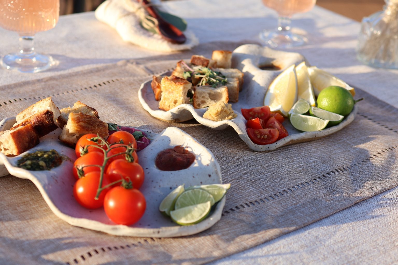 Irisadre's Sculptural Wave Plate Brings Movement to the Modern Table