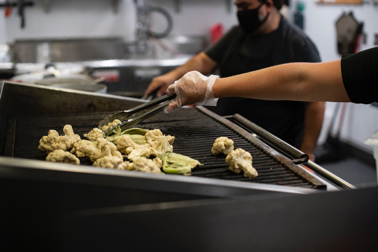 Crazy Bowls & Wraps Makes Cauliflower the Headliner